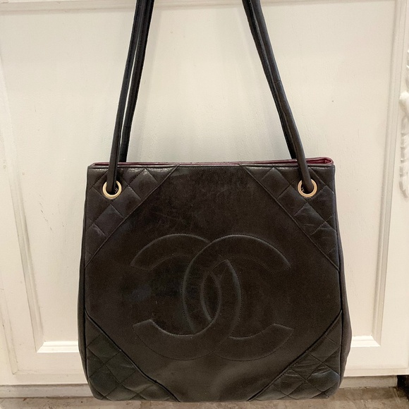 Chanel Quilted Dark Brown Leather Shoulder Bag Preowned CC Logo Authentic - Picture 2 of 16